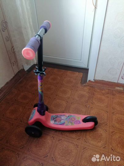 Самокат детский трехколесный