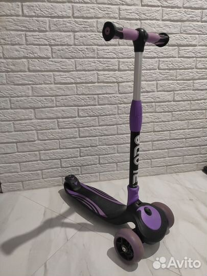 Самокат со светящимися колёсами Blade Sport V2