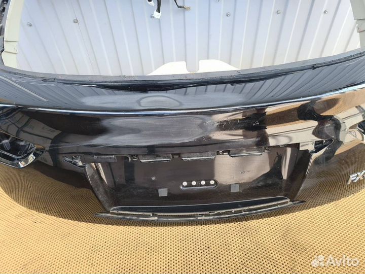Крышка багажника Infiniti Fx35 S51