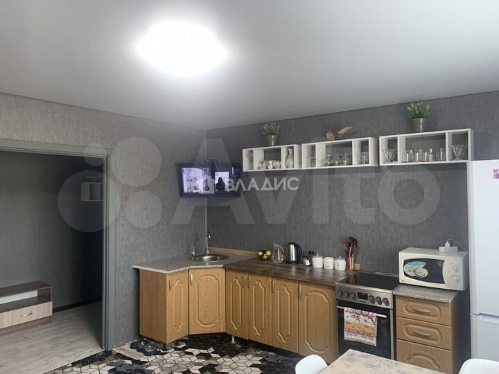 4-к. квартира, 79 м², 1/9 эт.