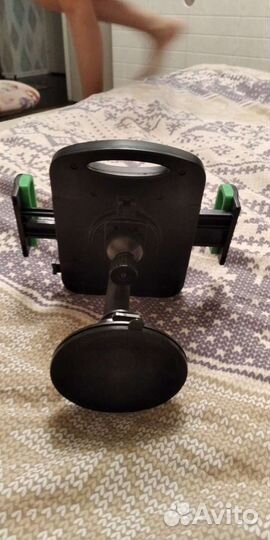 Универсальный держатель для планшета