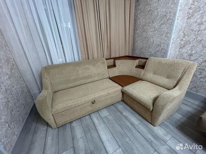 Угловой диван