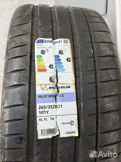 Michelin Pilot Sport 4 S 265/35 R21 101Y