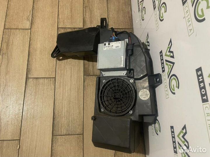 Сабвуфер Audi A4 Avant B7 (8ED) 1.8T MPI BFB 2006