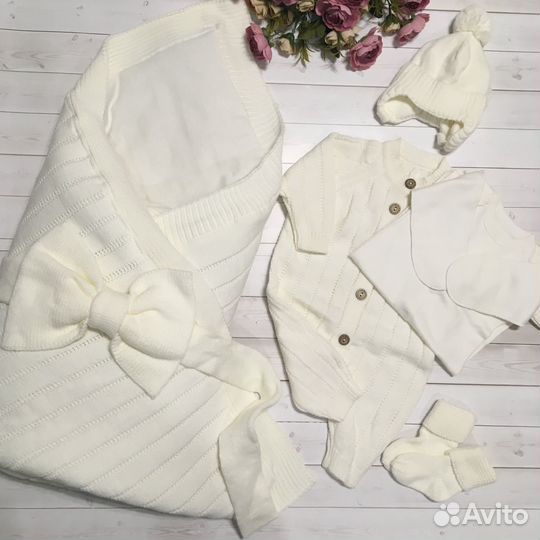 Комплект конверт на выписку новый