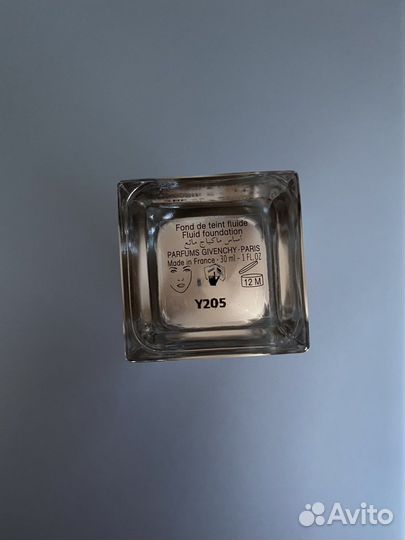 Тональный крем Givenchy