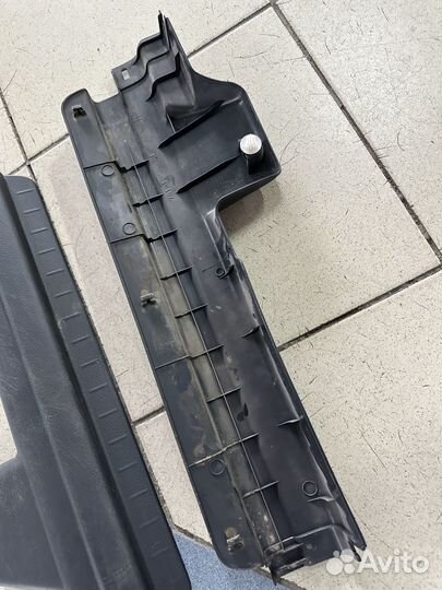 Накладка порога передняя Сузуки Suzuki SX4 2010