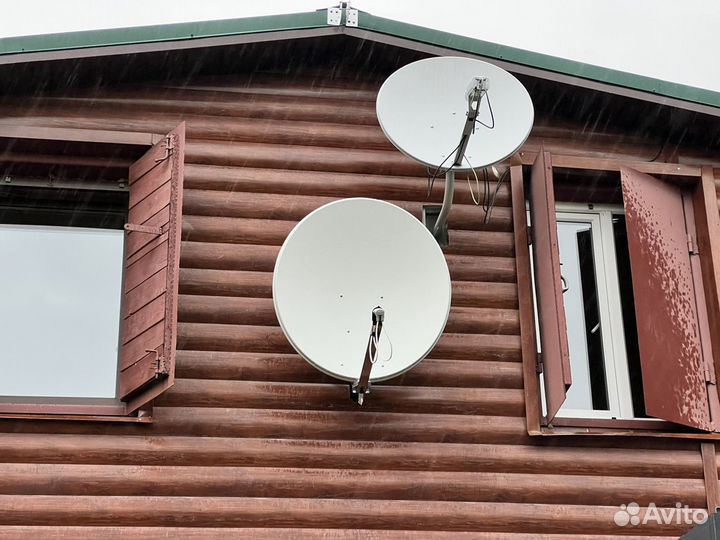 Итальянская антенна Триколор Gibertini PL 100 A