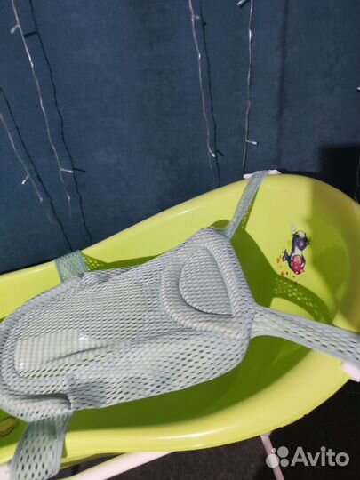 Детская ванночка для купания с подставкой