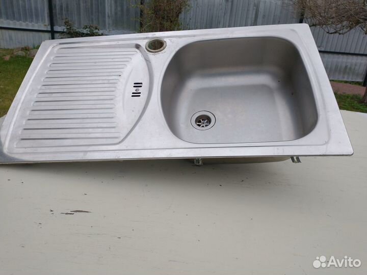 Раковина из нержавейки
