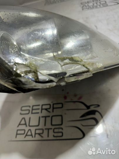 Фара правая Volkswagen Touareg 7L 3.2 BAA 2004