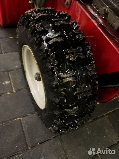 Снегоуборщик бензиновый mtd 611D