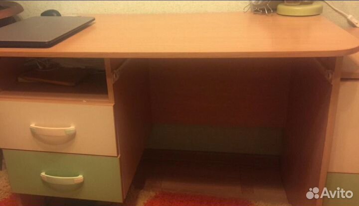 Детская стенка, тумба и письменный стол