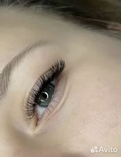 Наращивание ресниц в студии