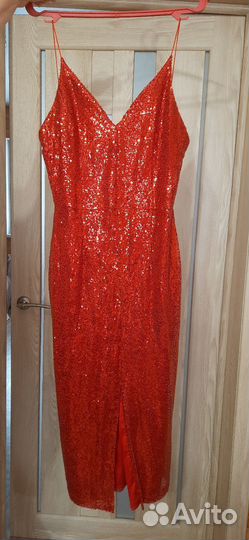 Вечернее платье 46 размера красное
