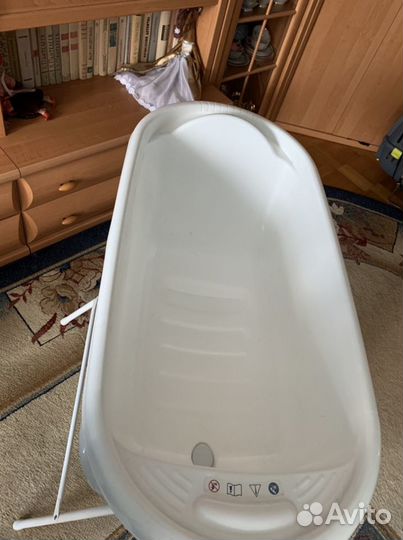 Ванночка с подставкой Mothercare