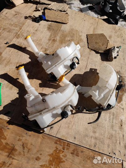 Бачок омывателя Mazda 3 bk хэтчбек