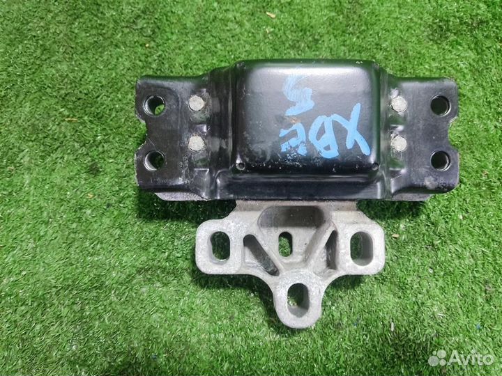 Опора (подушка) кпп volkswagen Caddy 3 2013