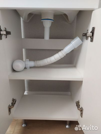 Тумба для ванной новая от застройщика