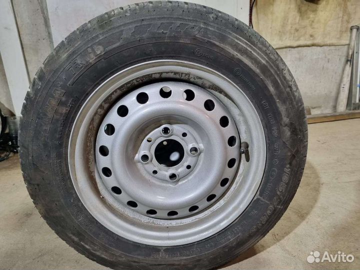 Два колеса на ваз r13 летние