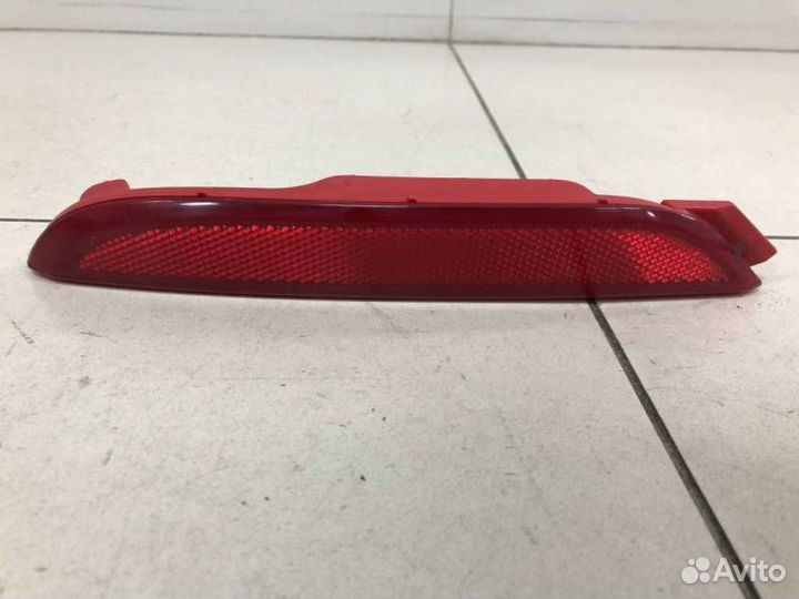 Отражатель в бампер задний левый Kia Ceed JD 2012