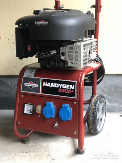 Бензиновый электрогенератор Briggs&Stratton Handyg