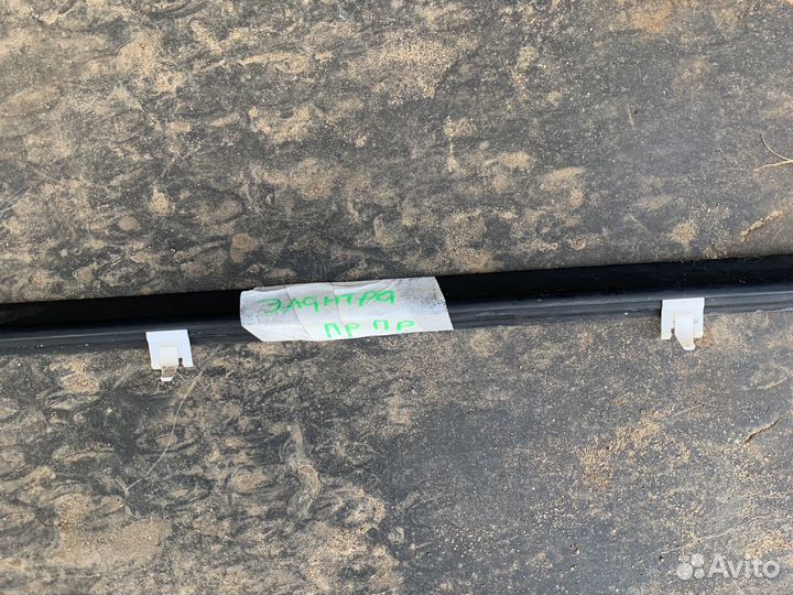 Бархотка правая передняя hyundai elantra 3 xd