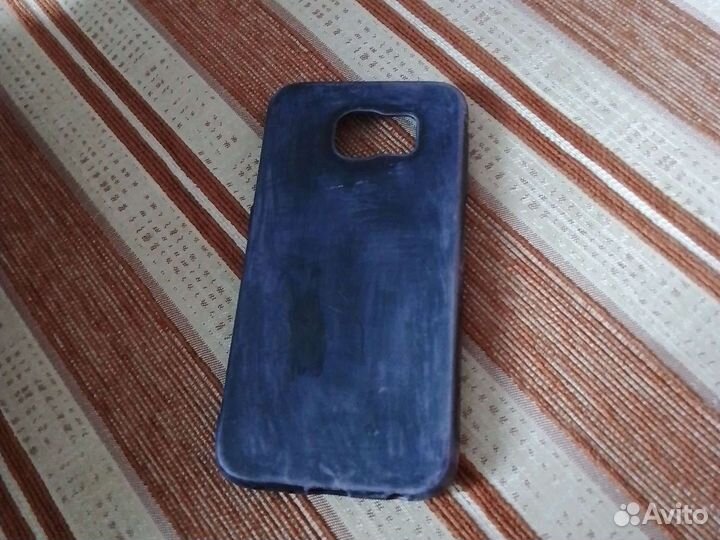 Чехол на телефон