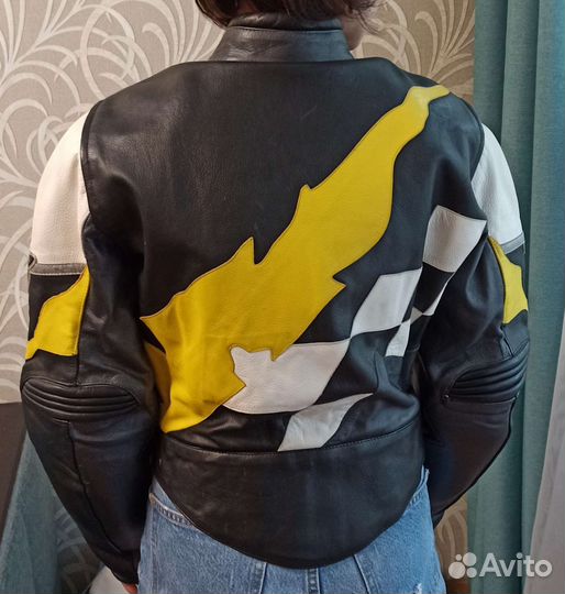 Мотокуртка