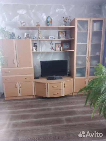 Стенка в гостиную бу