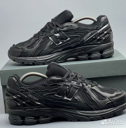 Новинка New Balance 1906