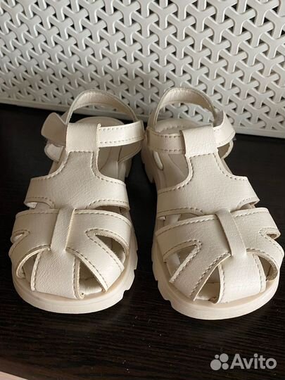 Сандалии 22 23