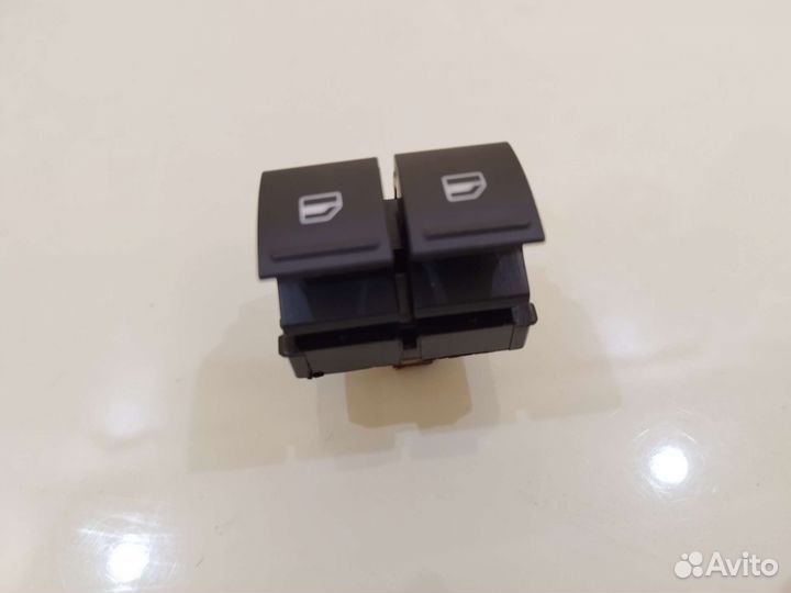 Skoda Блок кнопок стеклоподъемника