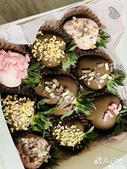 Клубника в шоколаде/ букеты