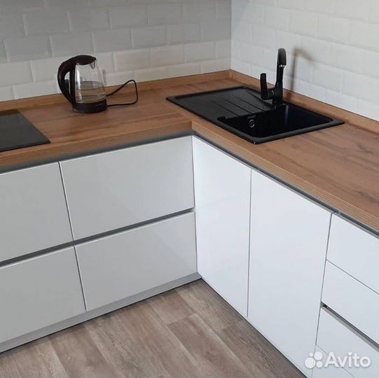 Кухни на заказ с монтажом