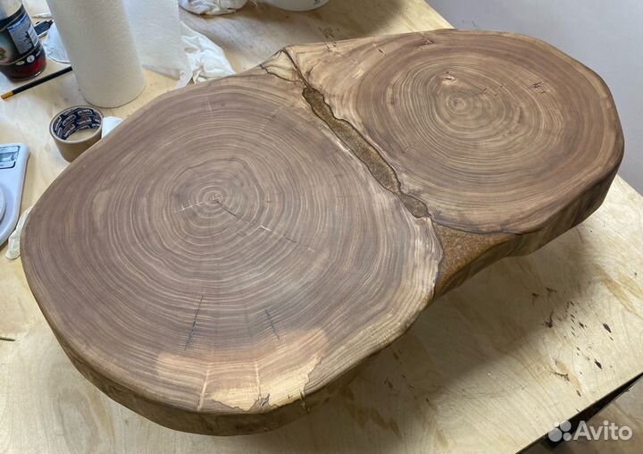 Спилы дерева для столешниц и столиков