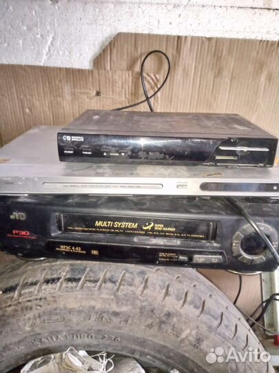 Видеомагнитофон