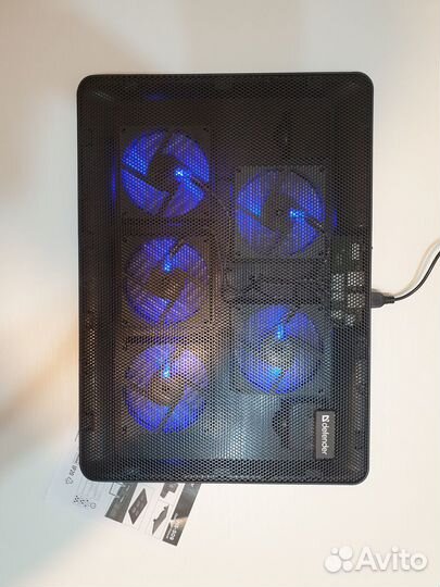 Подставка с охлаждением для ноутбука 15.6 дюймов