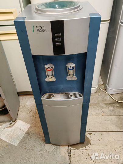Кулер для воды