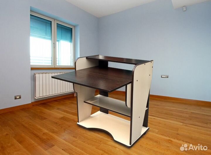 Продам компьютерный стол