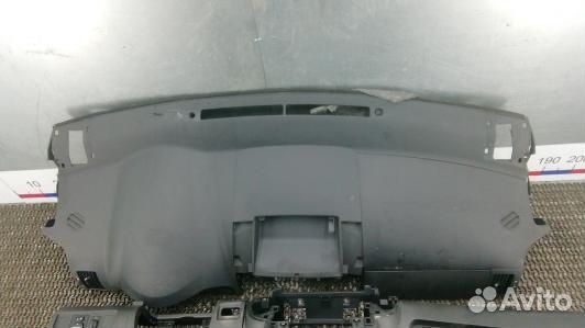 Панель приборов (торпедо) toyota corolla verso 2