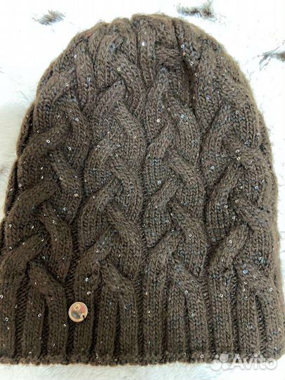 Шапка женская вязаная