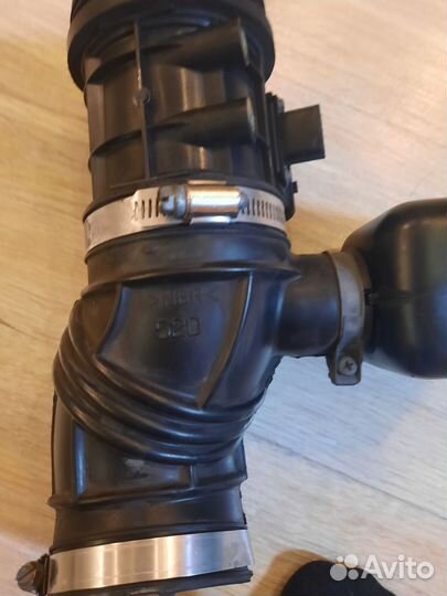 Продаю Датчик Массового расхода воздуха