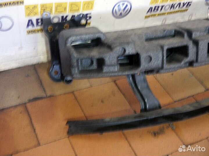 Усилитель бампера переднего Фольксваген Пассат Б6