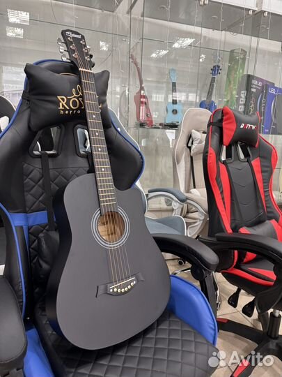 Акустическая гитара черная 38