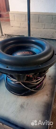 Сабвуфер edge