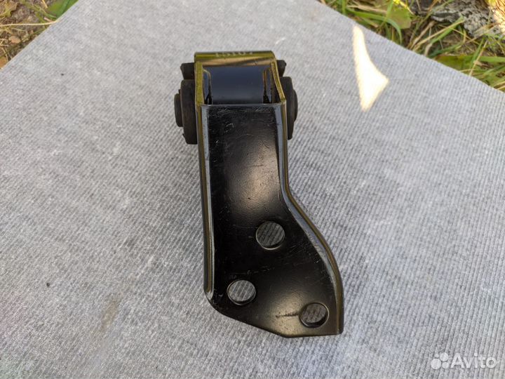 Подушка двигателя kia spectra (левая)