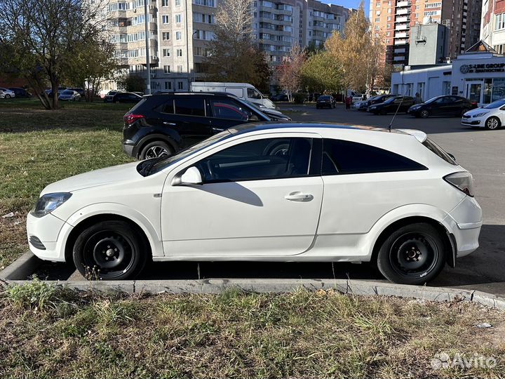 Opel Astra GTC 1.6 AMT, 2011, 289 751 км