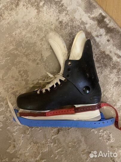 Коньки хоккейные