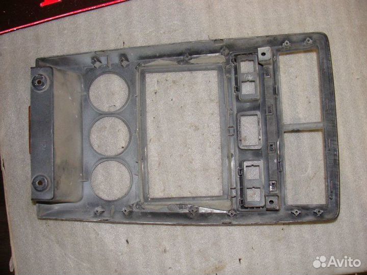 Консоль центральная LADA Priora